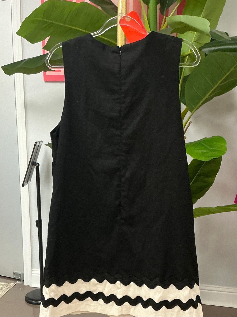 Dress Subcategory Identification - Picture 2 of 2